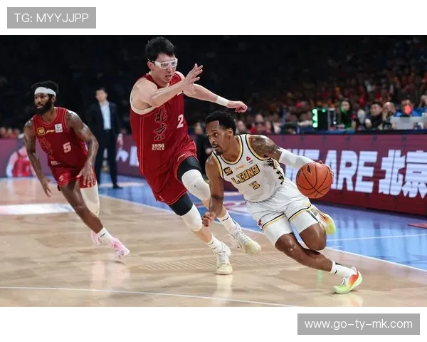 深圳男篮团队凝聚力成焦点，数据实战全面解析